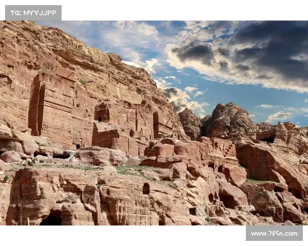 埃及艳后克丽奥佩特拉的六大惊世成就揭示她非凡的智慧与权谋